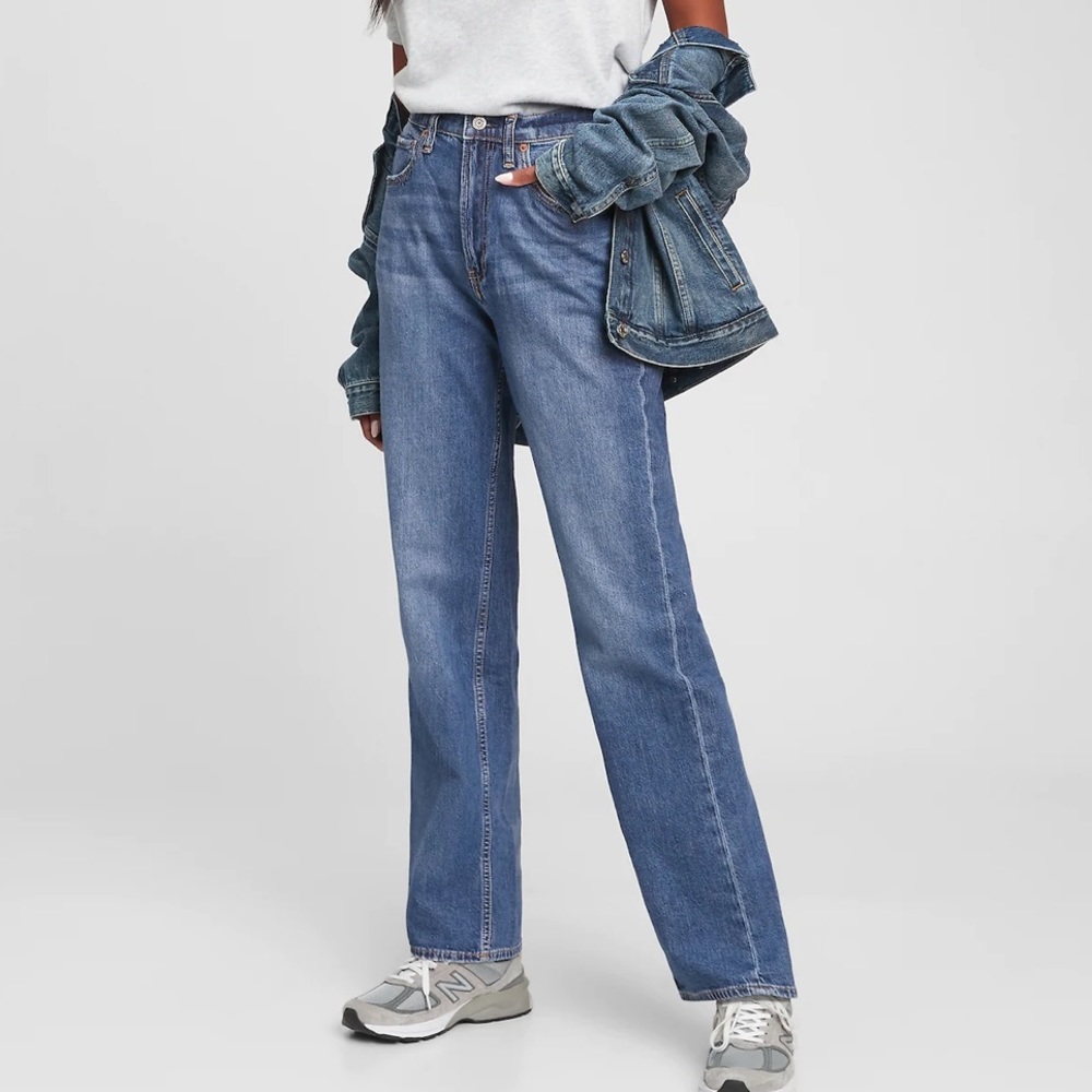 Gap High Rise '90s Loose Jeans in Organic Cotton with Washwell